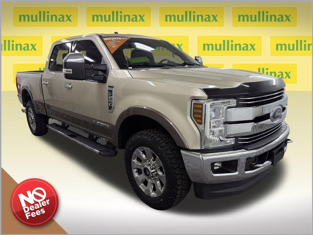 2018 White Gold Metallic Ford Super Duty F-250 SRW Lariat 4X4 Truck