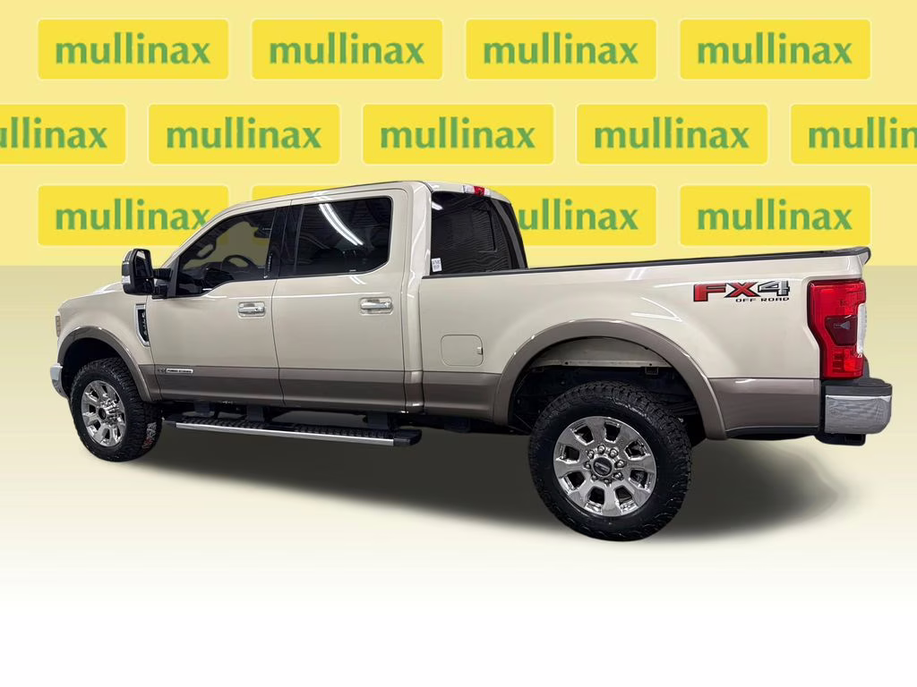 2018 White Gold Metallic Ford Super Duty F-250 SRW Lariat 4X4 Truck