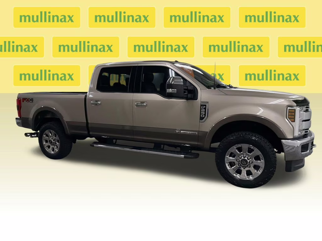 2018 White Gold Metallic Ford Super Duty F-250 SRW Lariat 4X4 Truck