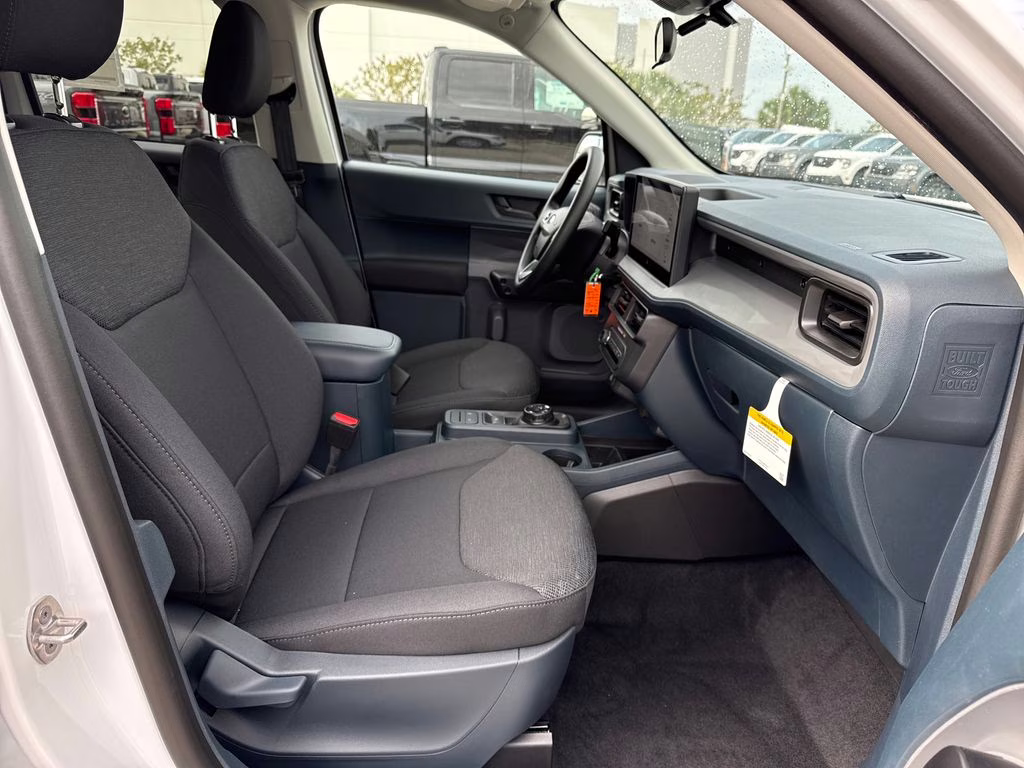 2026 Oxford White Ford Maverick XL FWD Truck