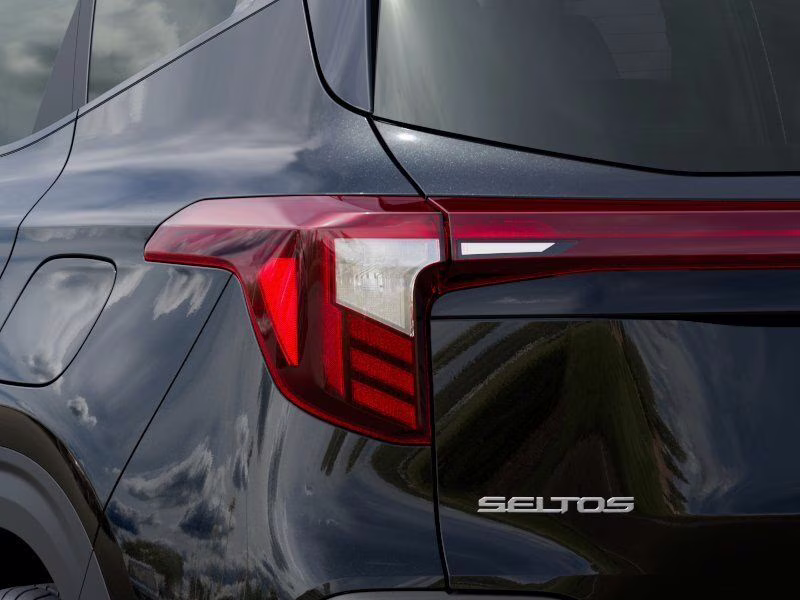 2026 Fusion Black Kia Seltos S AWD SUV