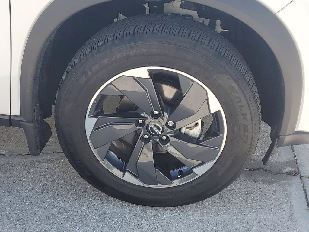 2026 Everest White Pearl Tricoat Nissan Rogue SV FWD SUV