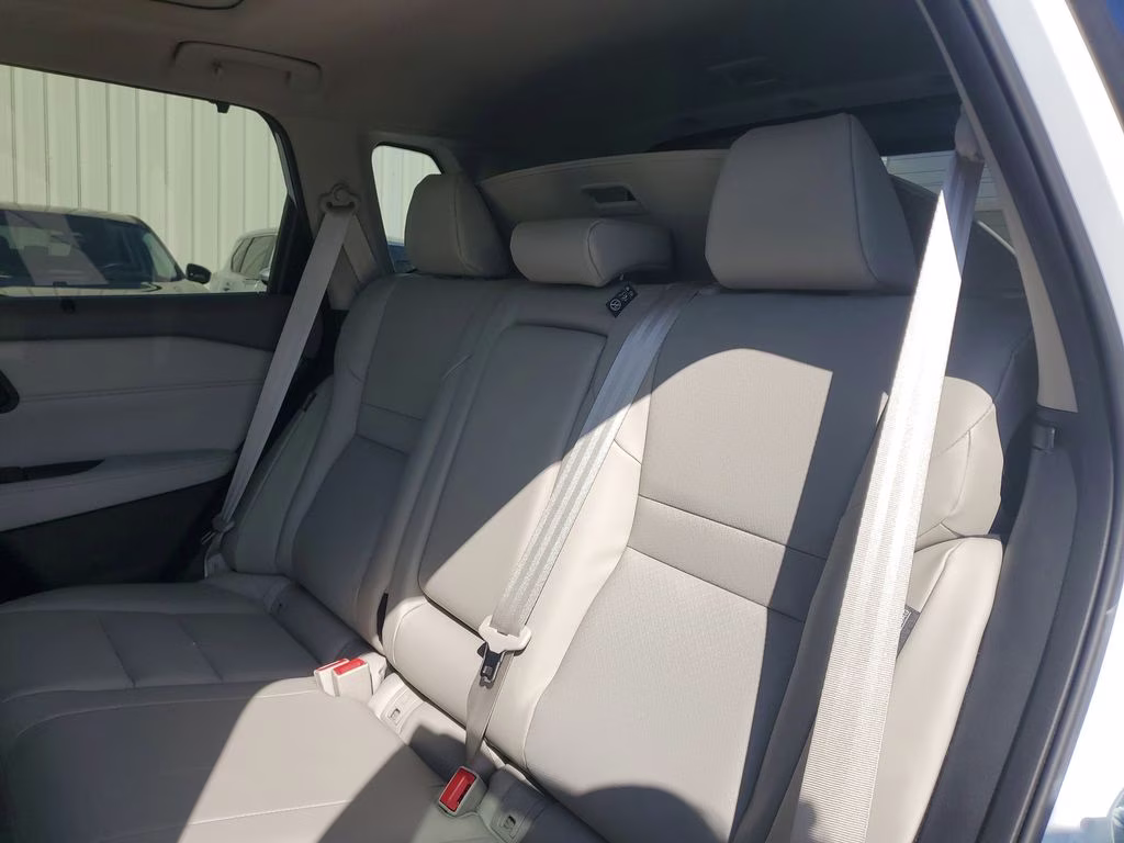2026 Everest White Pearl Tricoat Nissan Rogue SV FWD SUV