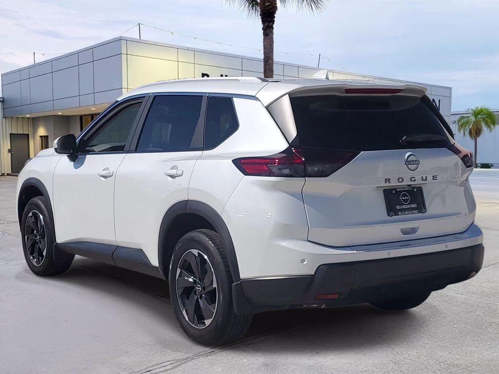 2026 Everest White Pearl Tricoat Nissan Rogue SV FWD SUV