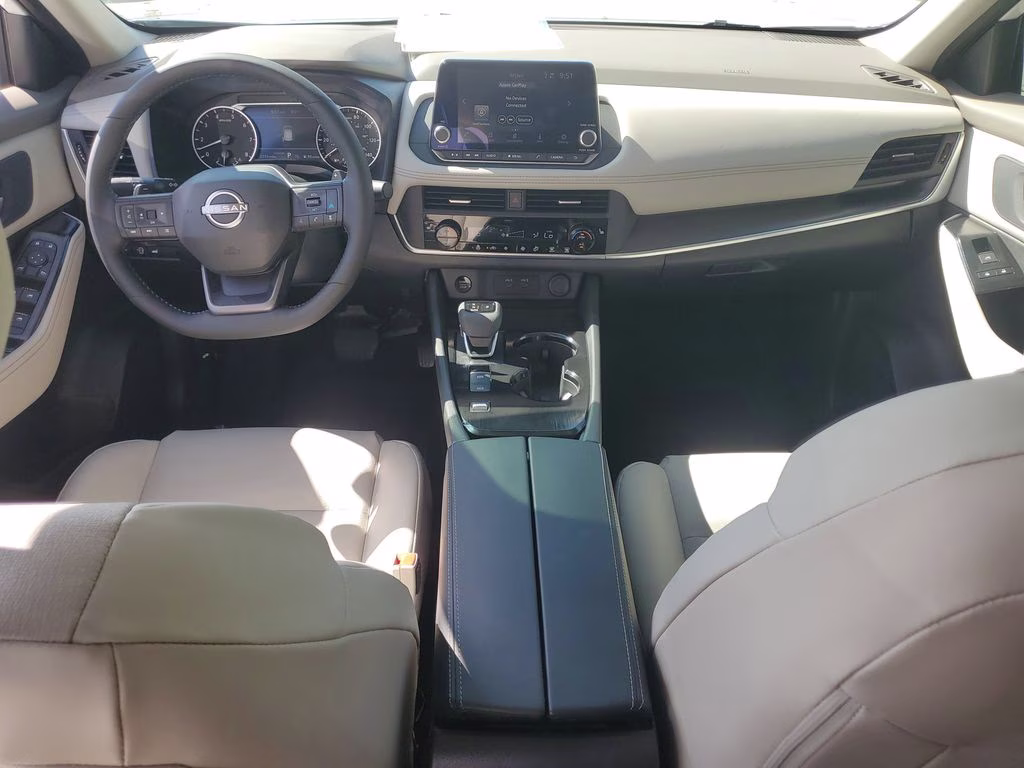 2026 Everest White Pearl Tricoat Nissan Rogue SV FWD SUV