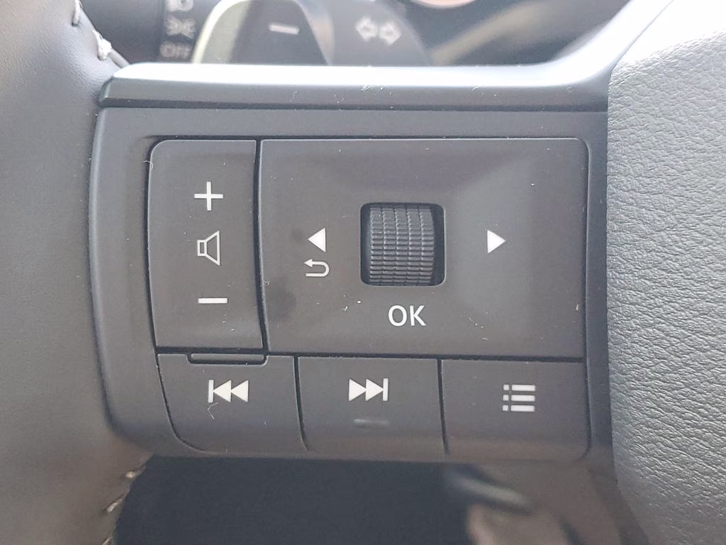 2026 Everest White Pearl Tricoat Nissan Rogue SV FWD SUV