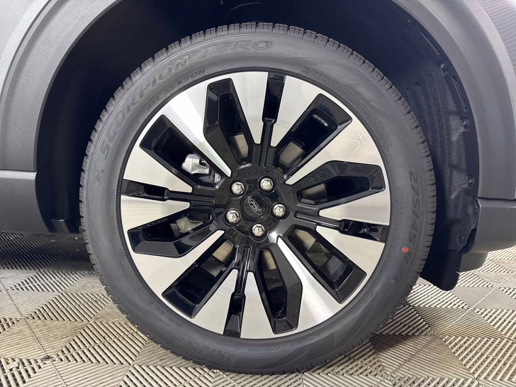 2026 Carbonized Gray Metallic Ford Explorer Platinum 4X4 SUV