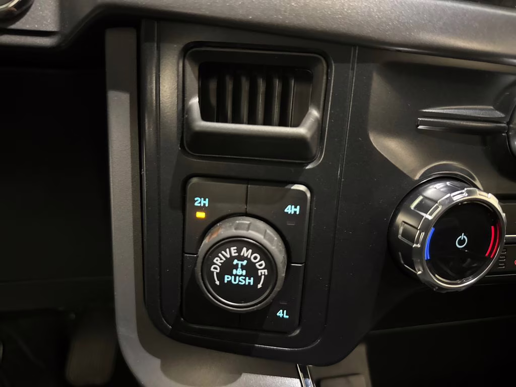 2026 Agate Black Metallic Ford F-150 XLT 4X4 Truck