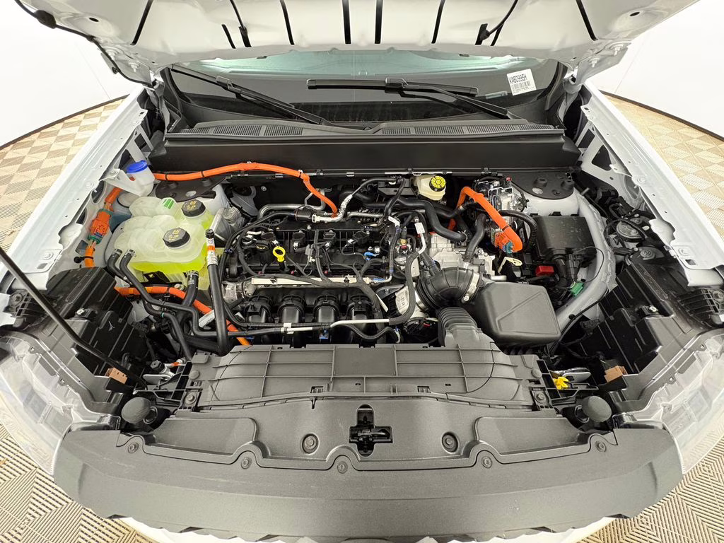 2026 Oxford White Ford Maverick XLT FWD Truck