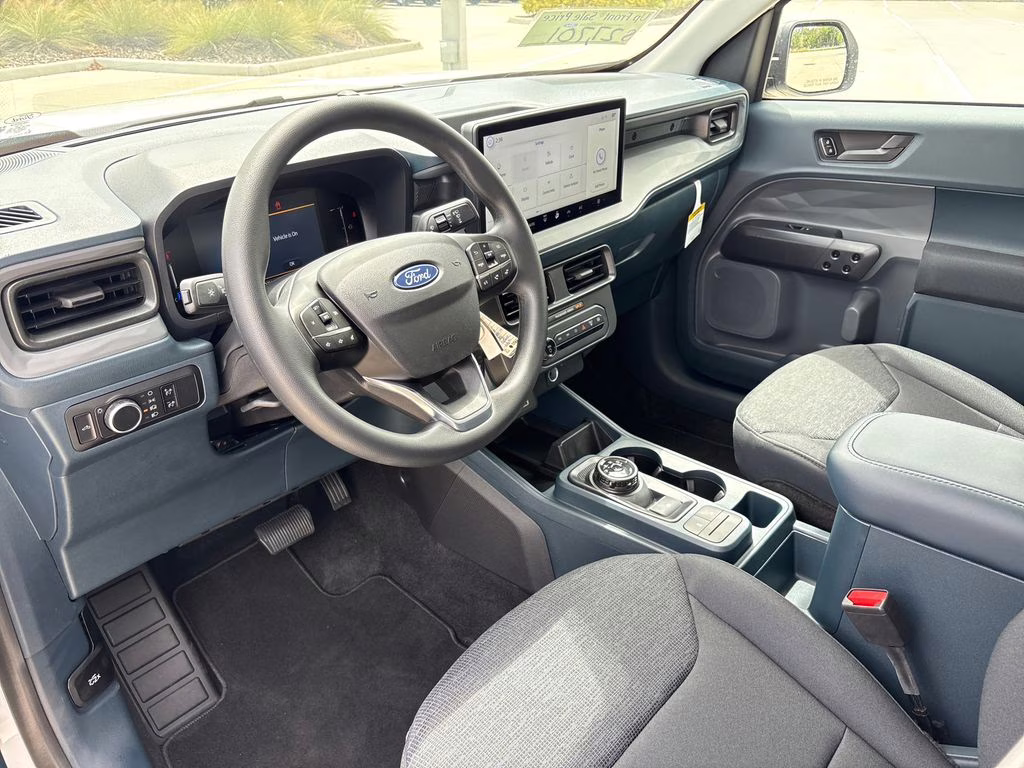 2026 Oxford White Ford Maverick XL FWD Truck