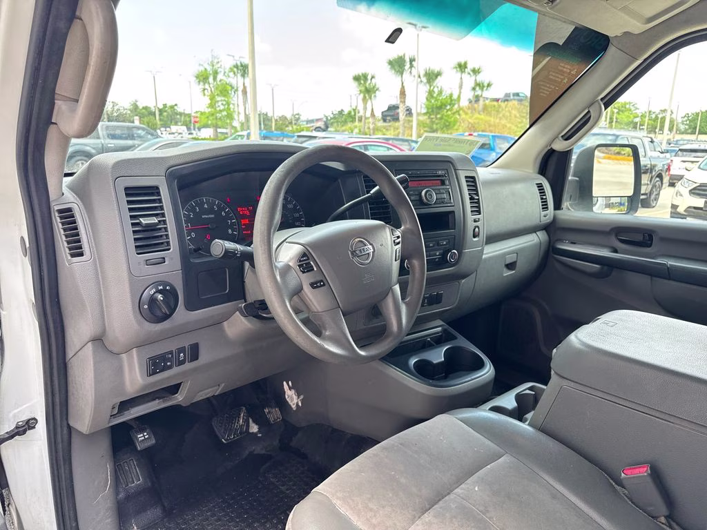 2014 Glacier White Nissan NV2500 HD SV RWD Van