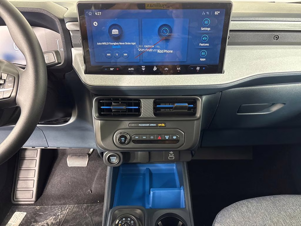 2026 Oxford White Ford Maverick XLT FWD Truck