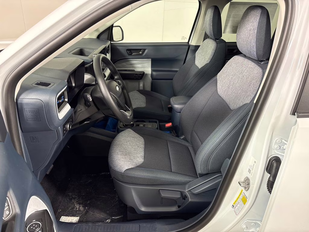 2026 Oxford White Ford Maverick XLT FWD Truck