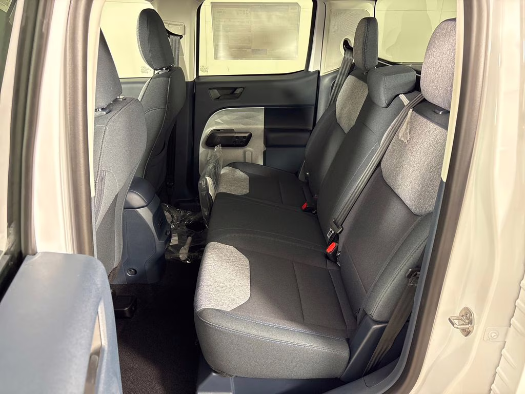 2026 Oxford White Ford Maverick XLT FWD Truck