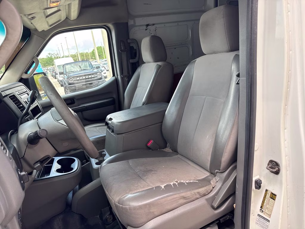 2014 Glacier White Nissan NV2500 HD SV RWD Van