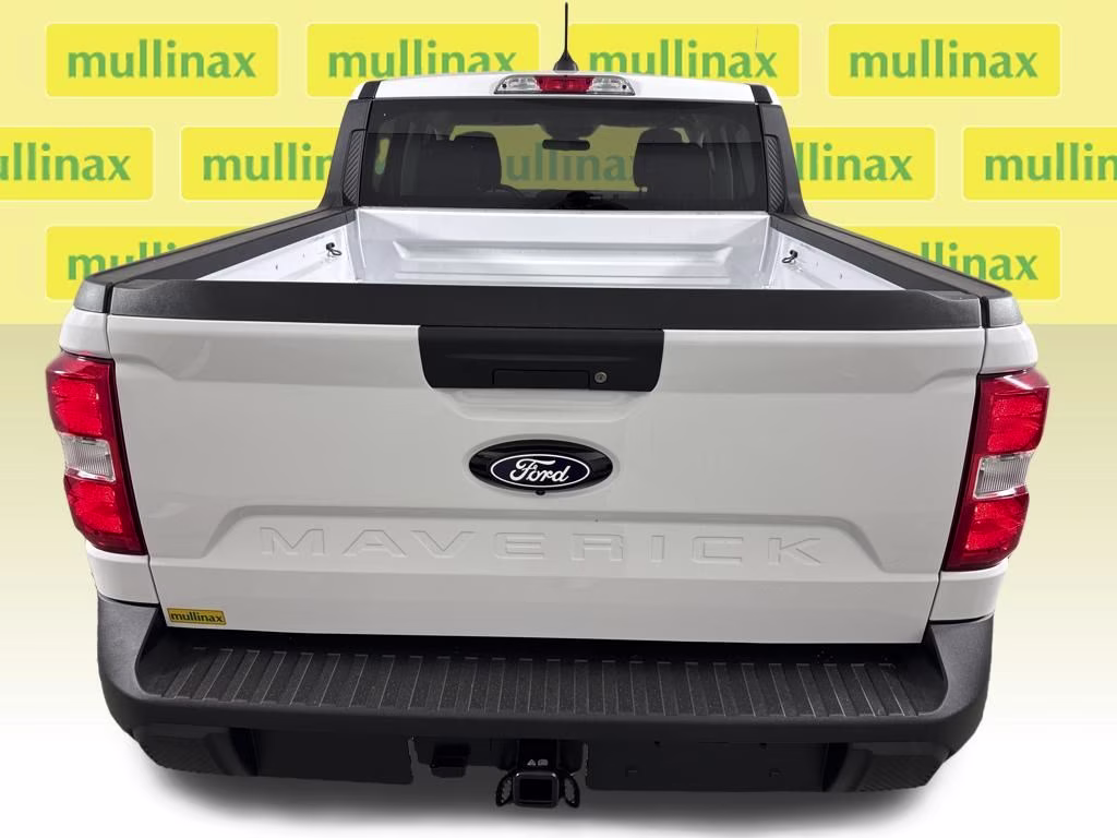 2026 Oxford White Ford Maverick XL FWD Truck