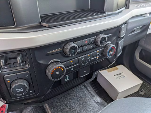 2026 Oxford White Ford Super Duty F-450 DRW XL 4X4 Chassis