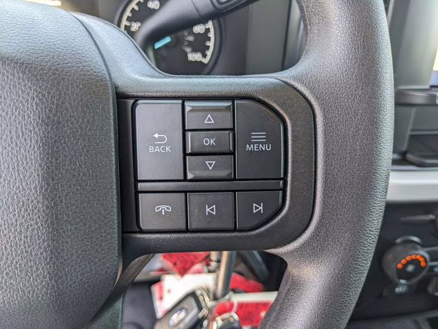 2026 Oxford White Ford Super Duty F-450 DRW XL 4X4 Chassis
