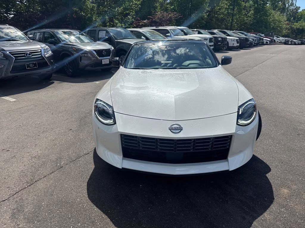 2026 Pearl White/Super Black Nissan Z Performance RWD Coupe