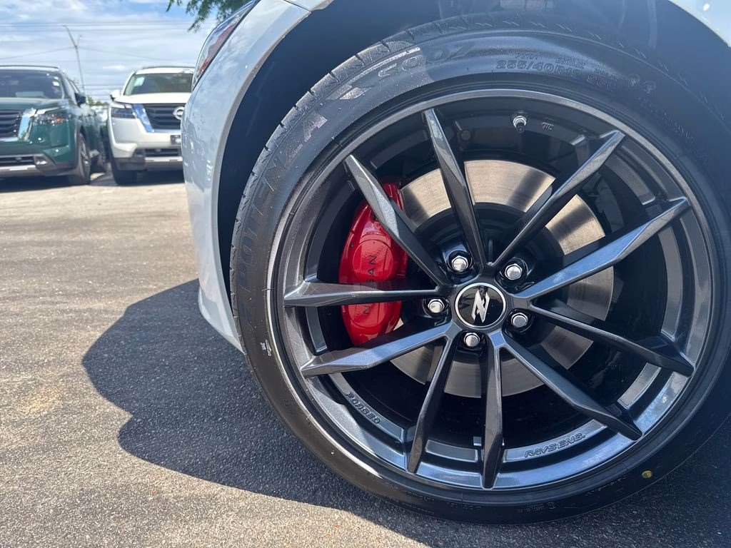 2026 Pearl White/Super Black Nissan Z Performance RWD Coupe