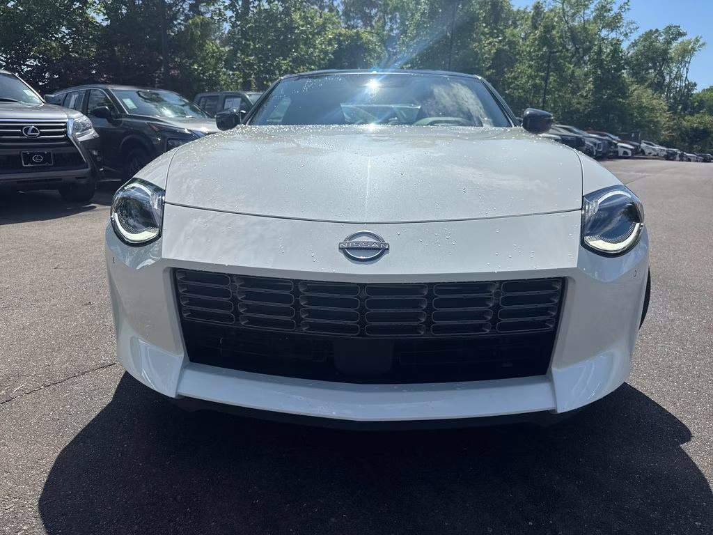 2026 Pearl White/Super Black Nissan Z Performance RWD Coupe