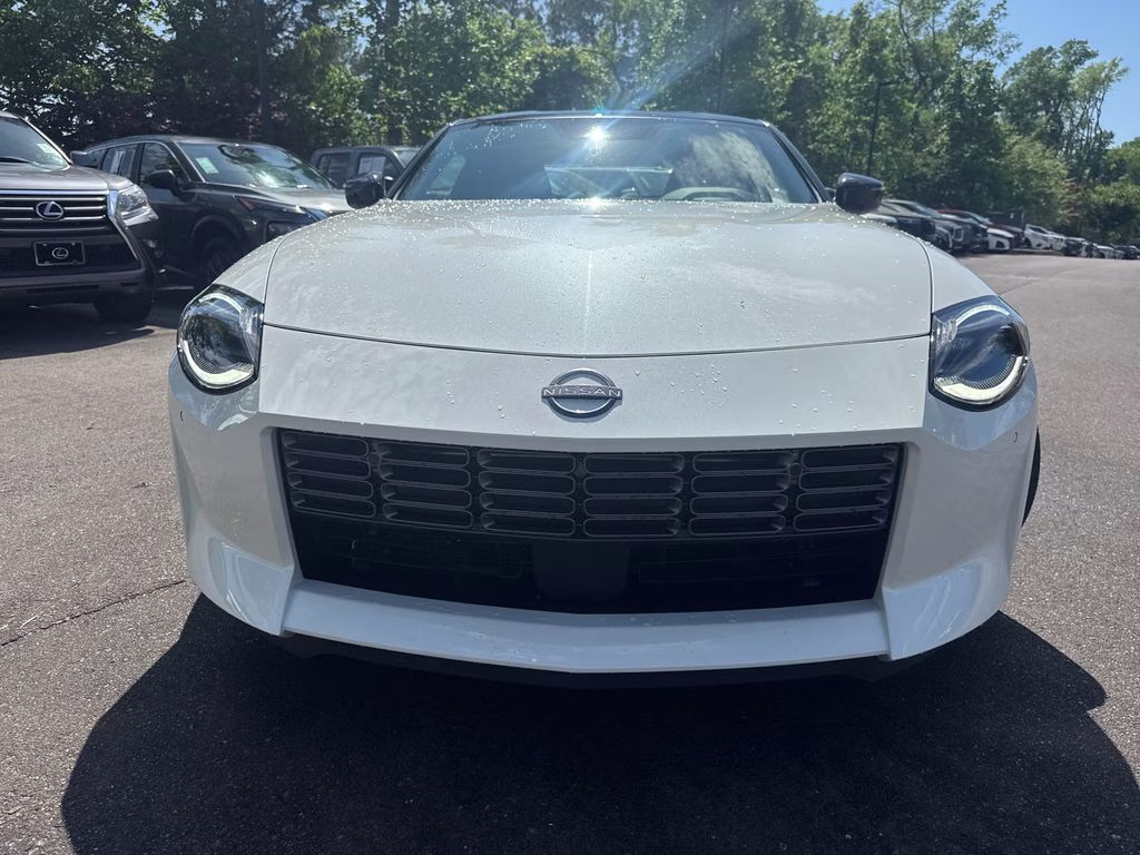 2026 Pearl White/Super Black Nissan Z Performance RWD Coupe