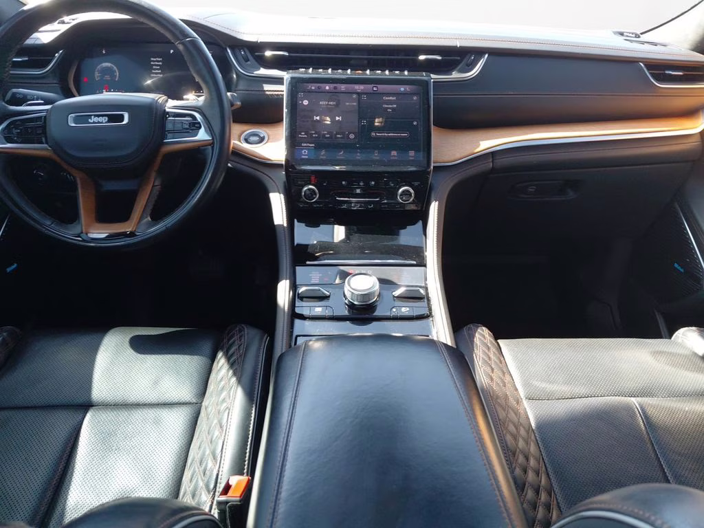 2021 Bright White Clearcoat Jeep Grand Cherokee L Summit w/Advanced & Luxury Tech Pkgs 4X4 SUV