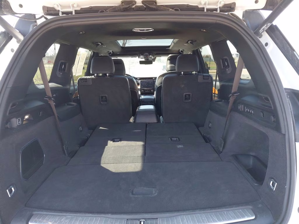 2021 Bright White Clearcoat Jeep Grand Cherokee L Summit w/Advanced & Luxury Tech Pkgs 4X4 SUV