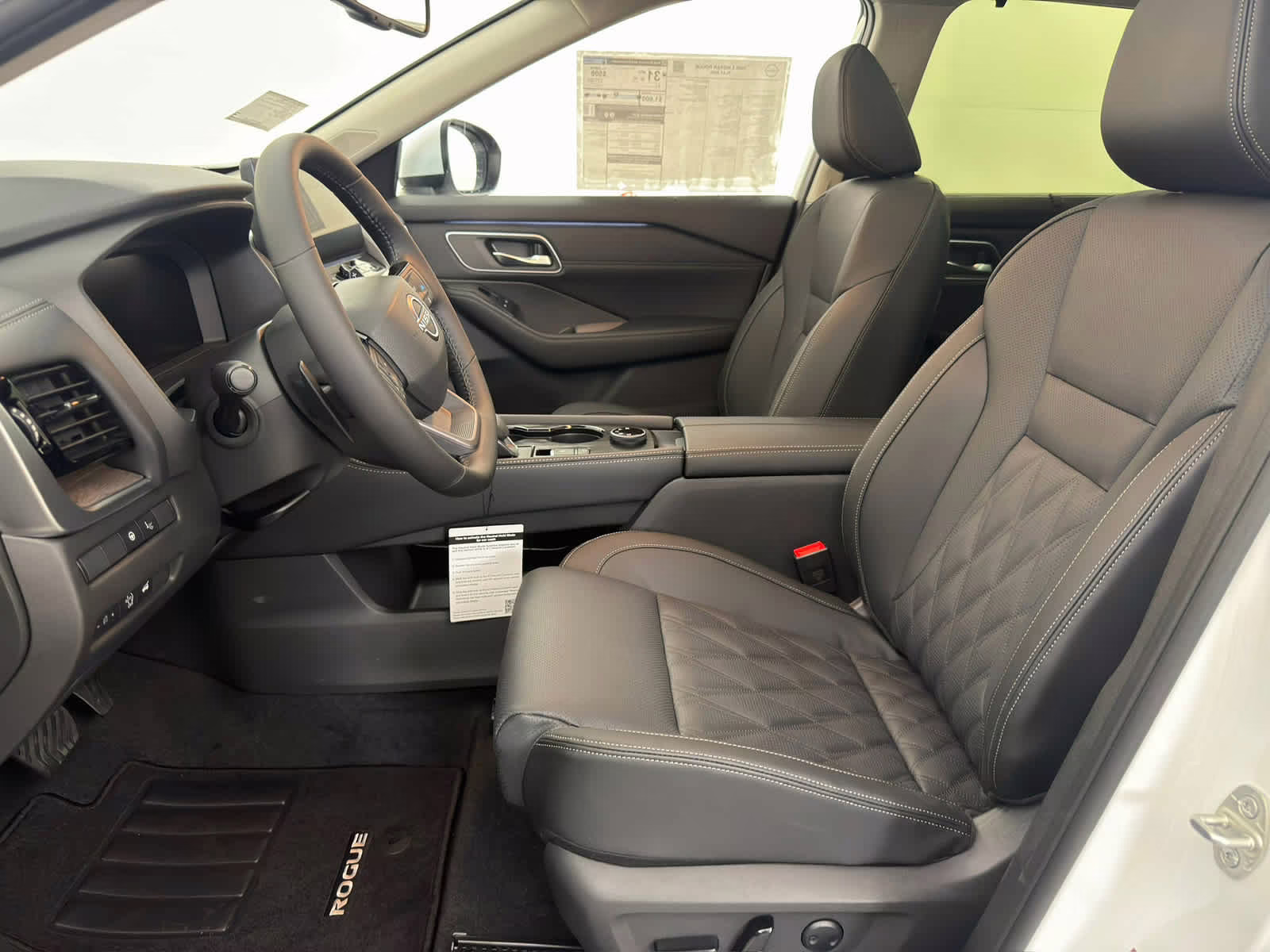 2026 Everest White Pearl Tricoat Nissan Rogue Platinum AWD SUV