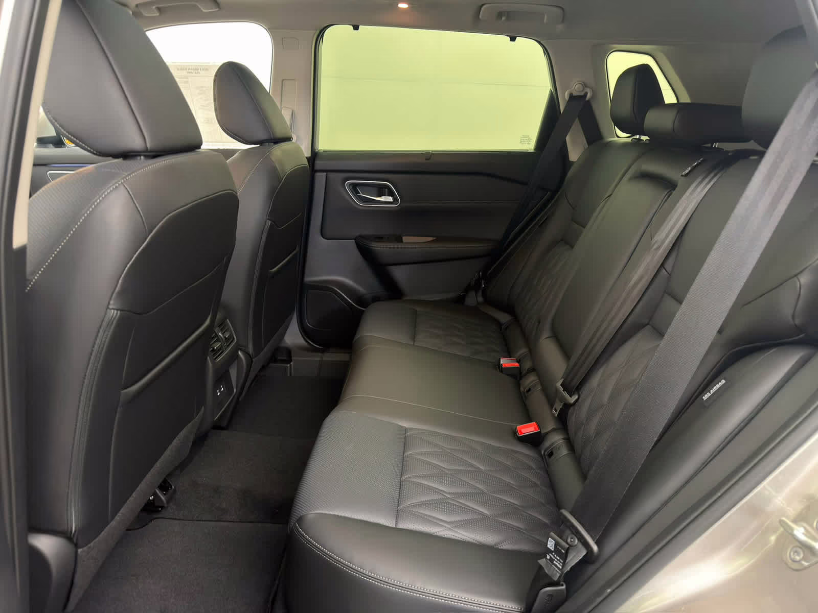 2026 Champagne Silver Metallic Nissan Rogue Platinum AWD SUV