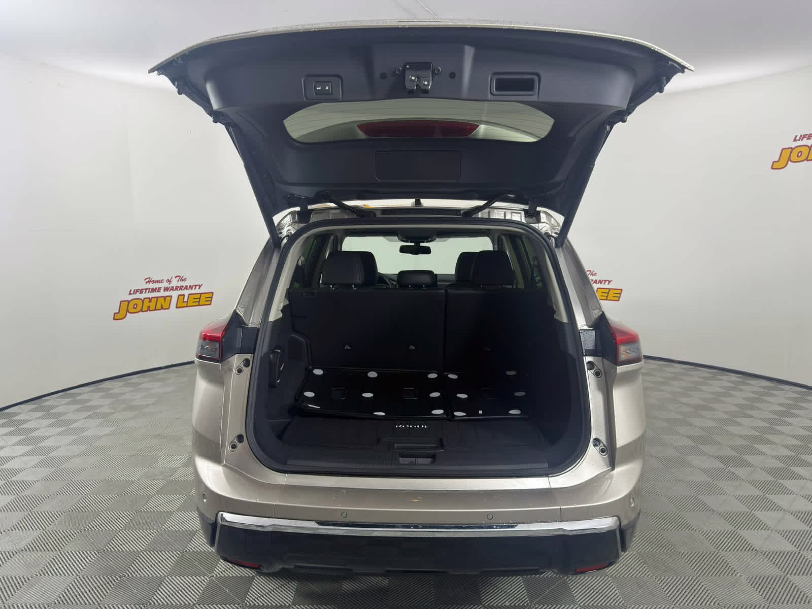 2026 Champagne Silver Metallic Nissan Rogue Platinum AWD SUV