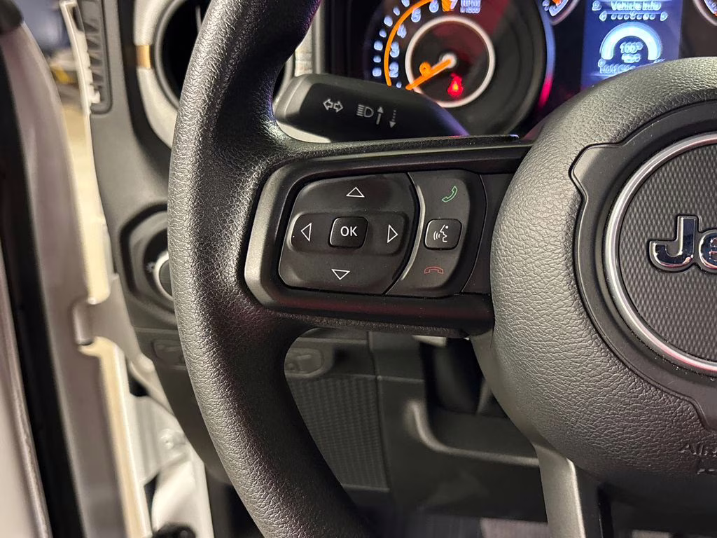 2025 Bright White Clearcoat Jeep Gladiator Nighthawk 4X4 Truck