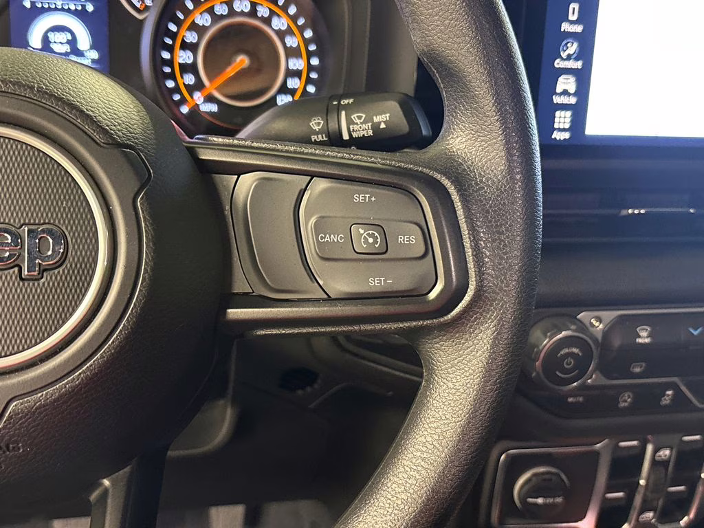 2025 Bright White Clearcoat Jeep Gladiator Nighthawk 4X4 Truck