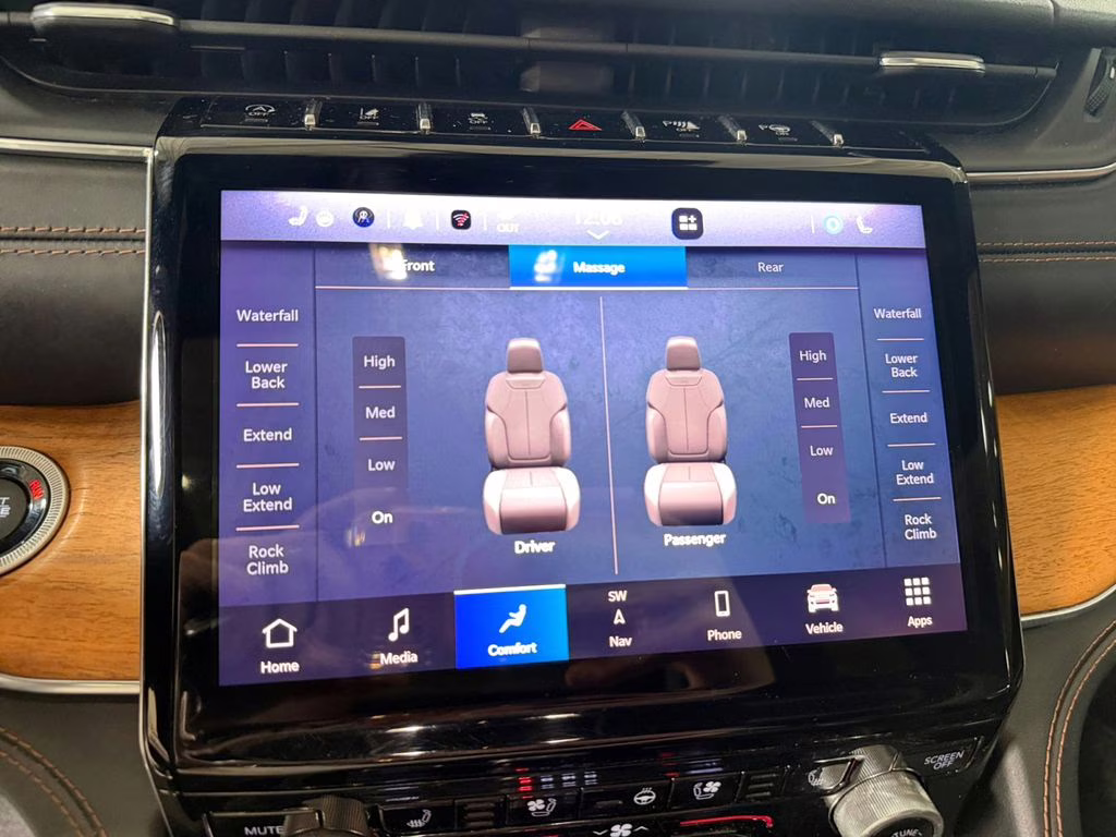 2021 Bright White Clearcoat Jeep Grand Cherokee L Summit w/Advanced & Luxury Tech Pkgs 4X4 SUV