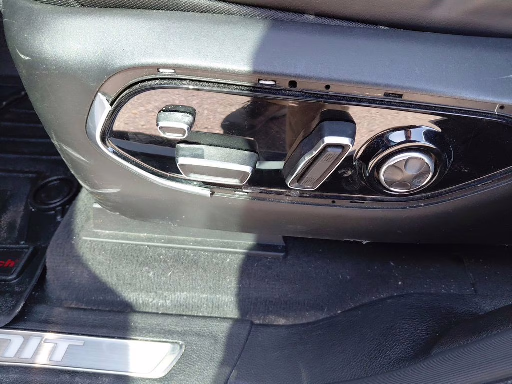 2021 Bright White Clearcoat Jeep Grand Cherokee L Summit w/Advanced & Luxury Tech Pkgs 4X4 SUV