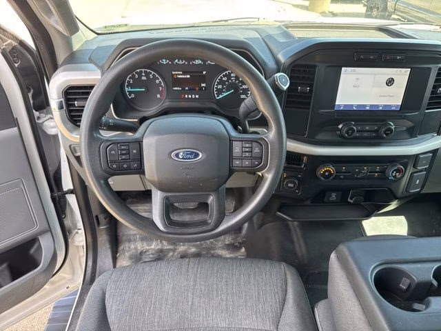 2022 Oxford White Ford F-150 XL 4X4 Truck