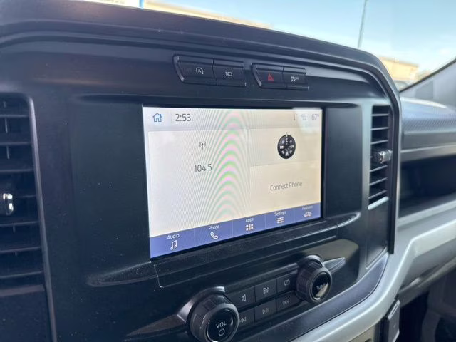 2022 Oxford White Ford F-150 XL 4X4 Truck