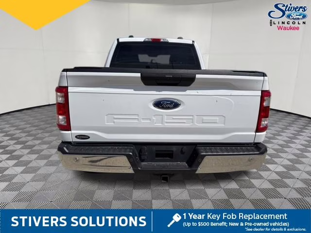 2022 Oxford White Ford F-150 XL 4X4 Truck