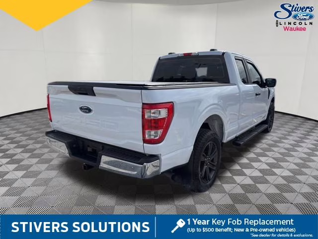 2022 Oxford White Ford F-150 XL 4X4 Truck