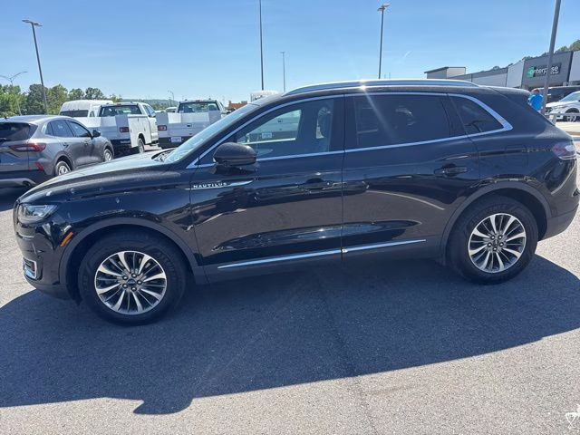 2020 Black Lincoln Nautilus Standard FWD SUV