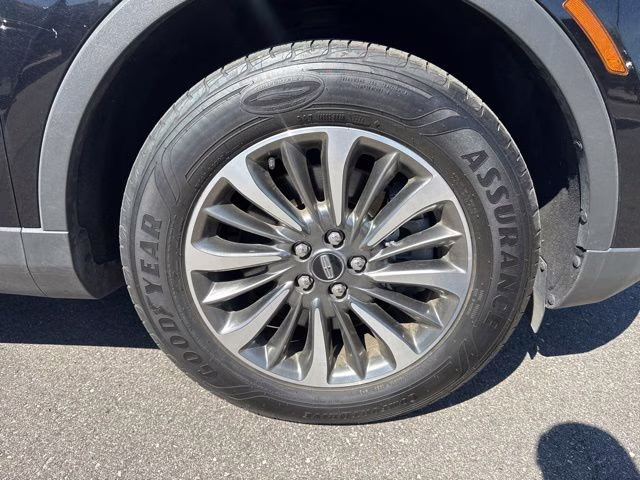 2020 Black Lincoln Nautilus Standard FWD SUV