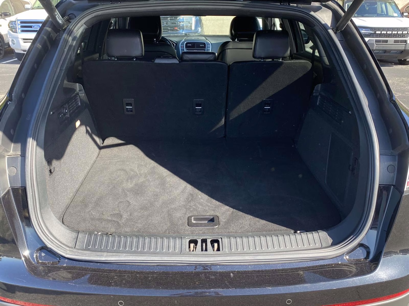 2020 Infinite Black Lincoln Nautilus Standard FWD SUV