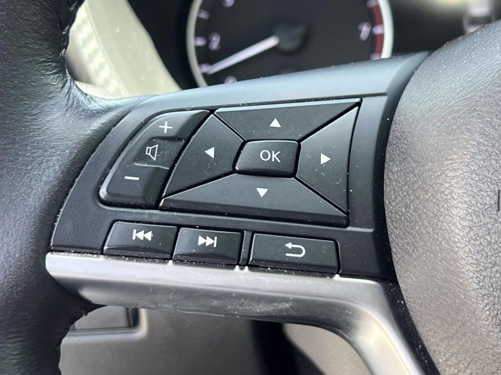 2023 White Nissan Sentra SV FWD Sedan