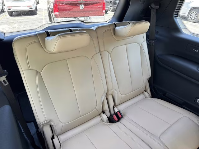 2023 Bright White Clearcoat Jeep Grand Cherokee L Limited 4X4 SUV
