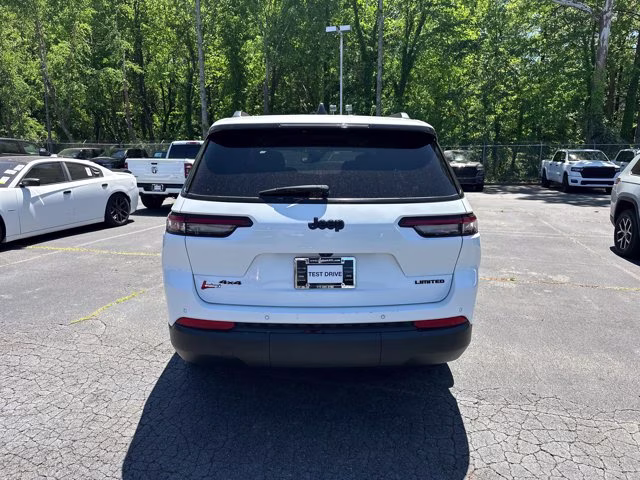 2023 Bright White Clearcoat Jeep Grand Cherokee L Limited 4X4 SUV