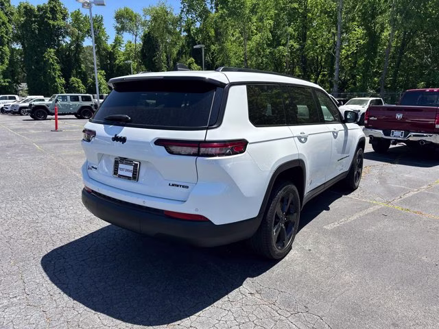 2023 Bright White Clearcoat Jeep Grand Cherokee L Limited 4X4 SUV