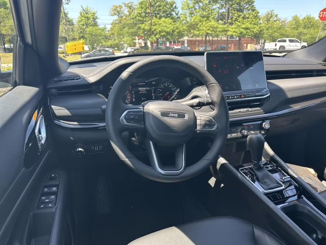2026 Bright White Clearcoat Jeep Compass Latitude Altitude 4X4 SUV