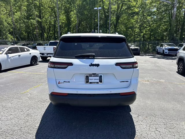 2023 Bright White Clearcoat Jeep Grand Cherokee L Limited 4X4 SUV