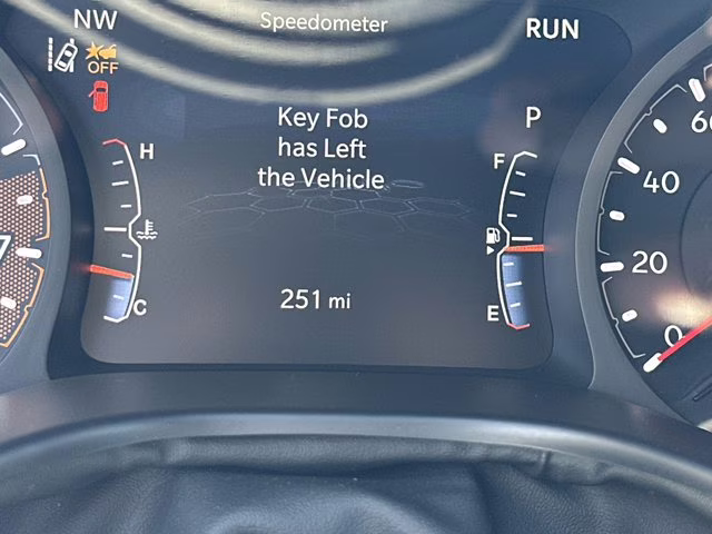 2026 Bright White Clearcoat Jeep Compass Latitude Altitude 4X4 SUV