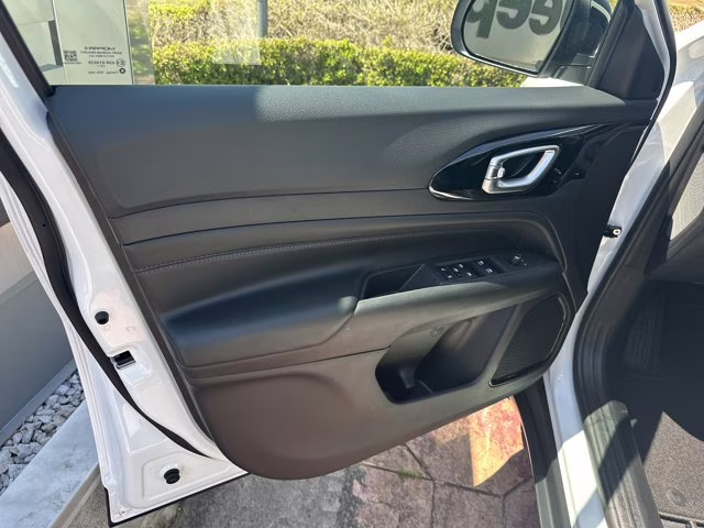 2026 Bright White Clearcoat Jeep Compass Latitude Altitude 4X4 SUV